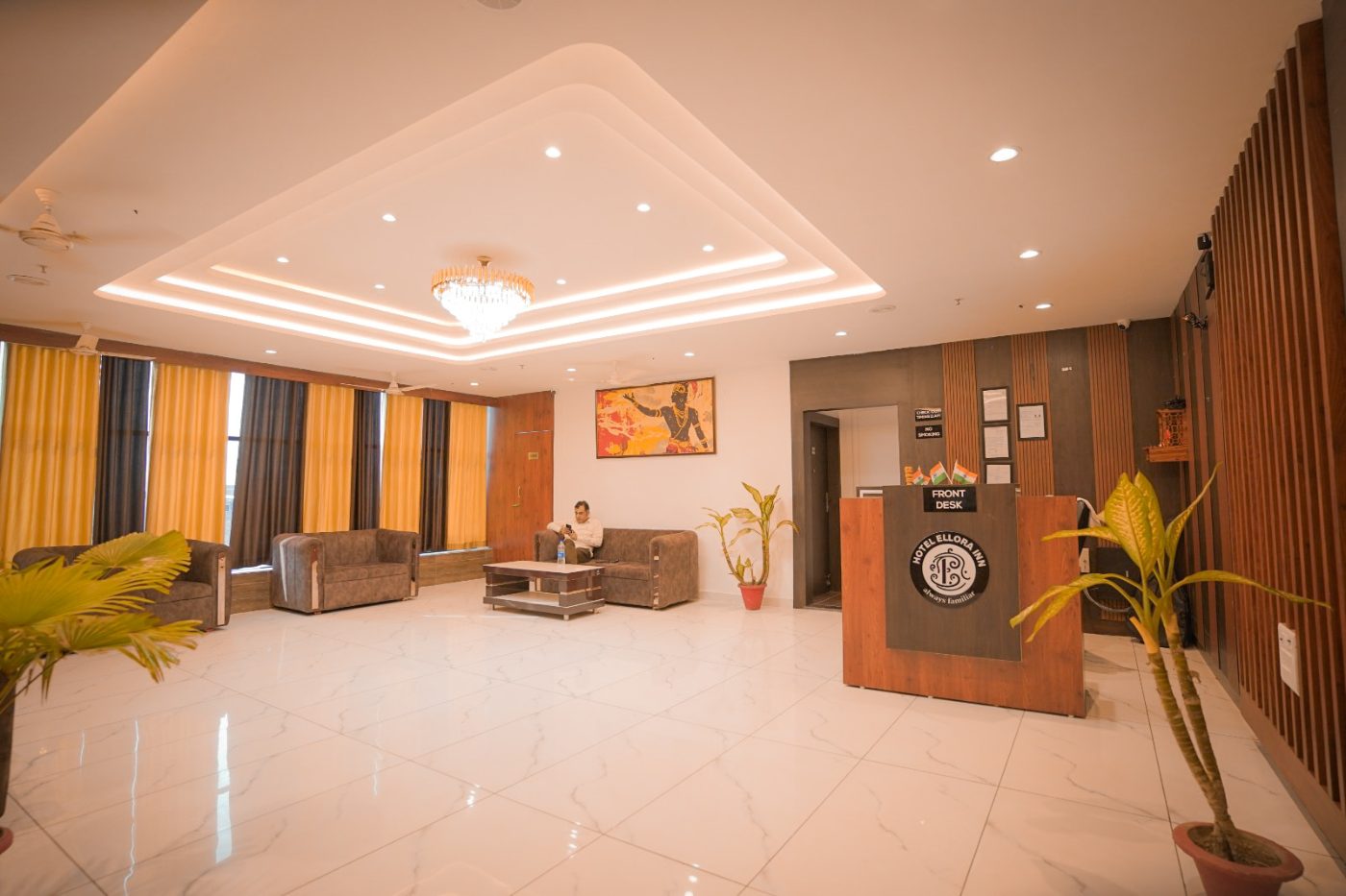 Hotel Ellora Inn Sultanpur | Clean Rooms & ATE Restaurant