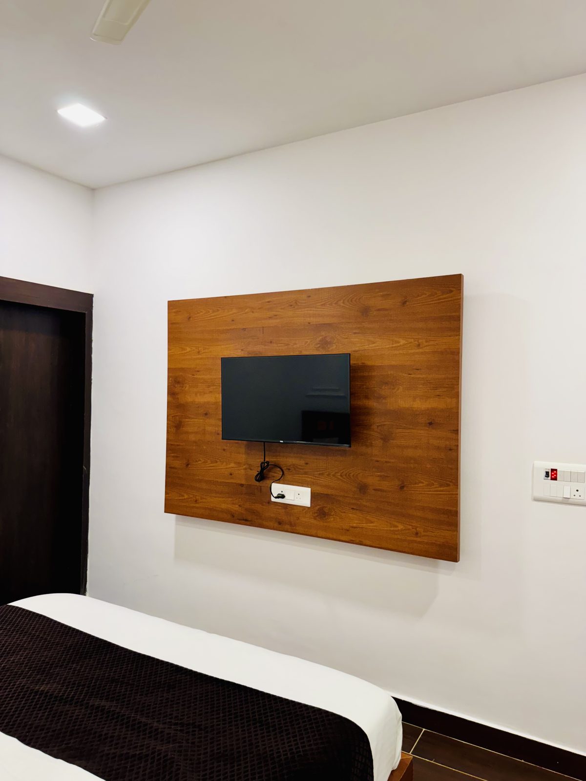 Hotel Ellora Inn amenities photo 5