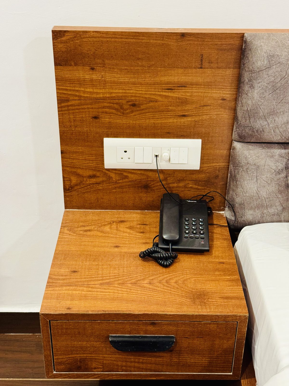 Hotel Ellora Inn amenities photo 6
